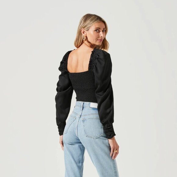 ASTR Puff Sleeve Square Neck Top in Black - Picture 3 of 3